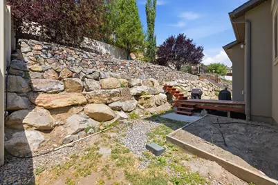 7755 N Brookwood Dr, Eagle Mountain, UT 84005 - Photo 31