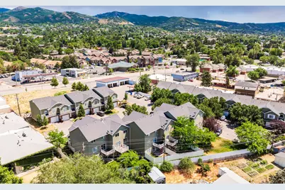 2064 S Orchard Dr E, Bountiful, UT 84010 - Photo 33