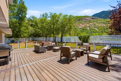 2744 E Woodhampton Cir, Sandy, UT 84092 - Photo 77