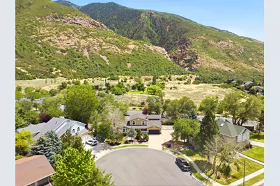 2744 E Woodhampton Cir, Sandy, UT 84092 - Photo 97