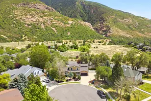2744 E Woodhampton Circle, Sandy, UT 84092 - Photo 97
