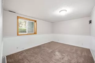 2586 E Country Oaks Dr N, Layton, UT 84040 - Photo 47
