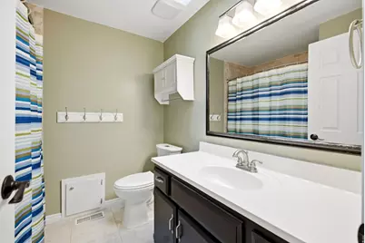 2586 E Country Oaks Dr N, Layton, UT 84040 - Photo 33