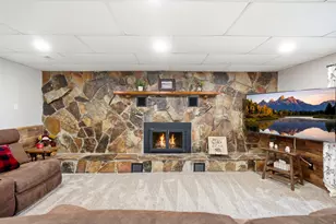 2586 E Country Oaks Dr N, Layton, UT 84040 - Photo 37