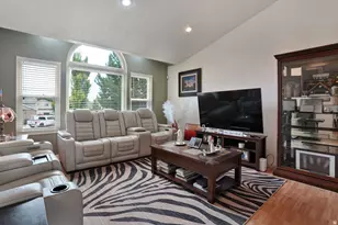 464 W Saddle Back Dr, Springville, UT 84663 - Photo 9