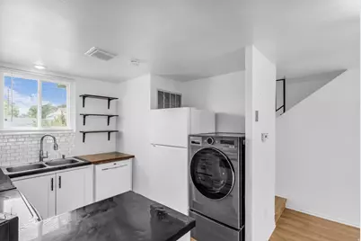 886 N 350 E, Orem, UT 84057 - Photo 9