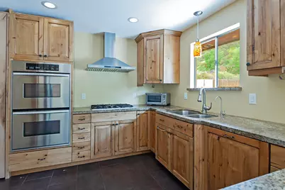 9473 S Hunts End Dr, Sandy, UT 84092 - Photo 13
