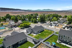 3733 N Eisenhower St, Eagle Mountain, UT 84005 - Photo 31