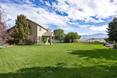 1065 W Windsor Dr, North Salt Lake, UT 84054 - Photo 35