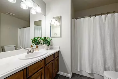 1065 W Windsor Dr, North Salt Lake, UT 84054 - Photo 17