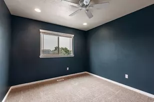 1065 W Windsor Dr, North Salt Lake, UT 84054 - Photo 25
