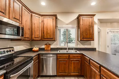1065 W Windsor Dr, North Salt Lake, UT 84054 - Photo 11