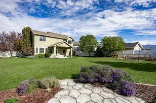 1065 W Windsor Dr, North Salt Lake, UT 84054 - Photo 29