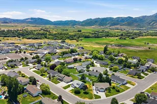 215 N 750 W, Hyrum, UT 84319 - Photo 51