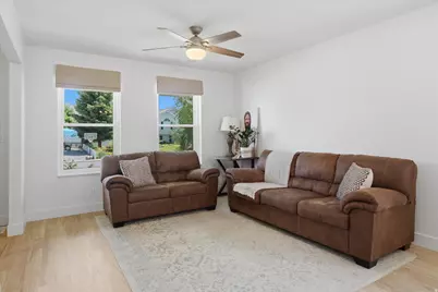 215 N 750 W, Hyrum, UT 84319 - Photo 7