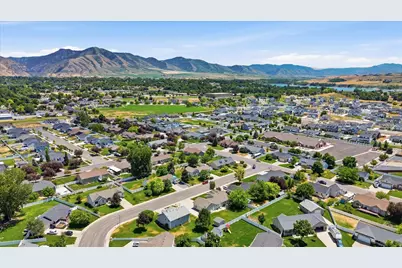 215 N 750 W, Hyrum, UT 84319 - Photo 53