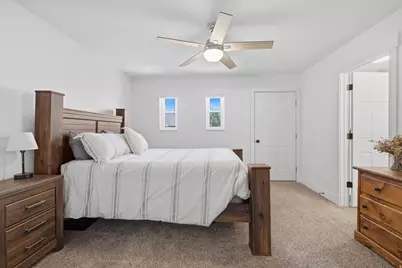 215 N 750 W, Hyrum, UT 84319 - Photo 21