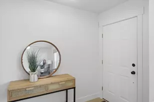215 N 750 W, Hyrum, UT 84319 - Photo 5