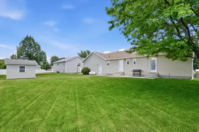 215 N 750 W, Hyrum, UT 84319 - Photo 41