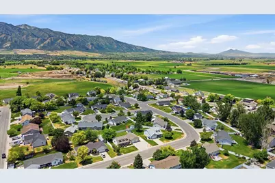 215 N 750 W, Hyrum, UT 84319 - Photo 49