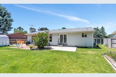 8093 S Beaumont Dr E, Sandy, UT 84093 - Photo 23