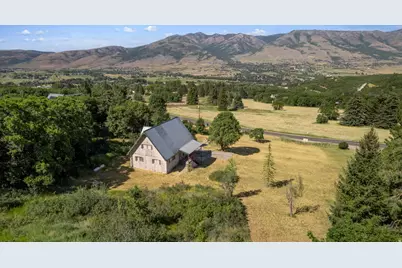 2467 N Nordic Dr, Eden, UT 84310 - Photo 11