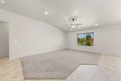952 E 3800 S, Washington, UT 84780 - Photo 5