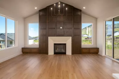 1125 E Center St, Hyde Park, UT 84318 - Photo 11