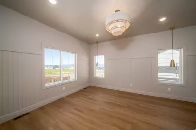 1125 E Center St, Hyde Park, UT 84318 - Photo 23