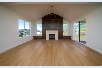 1125 E Center St, Hyde Park, UT 84318 - Photo 9