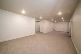 1125 E Center St, Hyde Park, UT 84318 - Photo 31