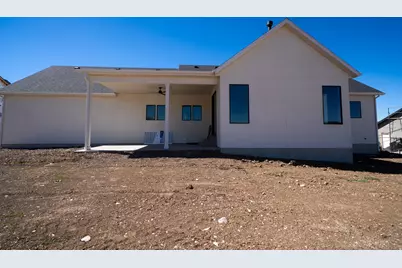 1125 E Center St, Hyde Park, UT 84318 - Photo 7