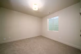 1125 E Center St, Hyde Park, UT 84318 - Photo 37