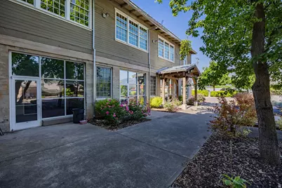255 S 300 W #B, Logan, UT 84321 - Photo 3