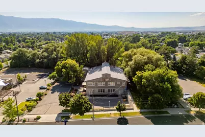 255 S 300 W #B, Logan, UT 84321 - Photo 39