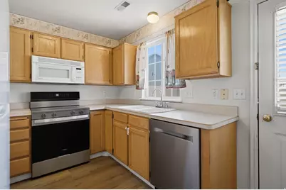 794 E 950 S, Provo, UT 84606 - Photo 9