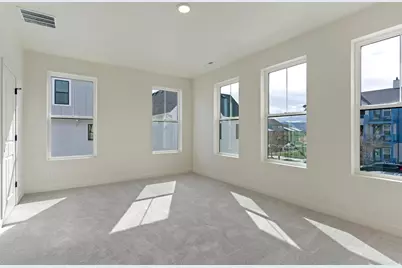 11339 S Lake Run Rd W, South Jordan, UT 84009 - Photo 9