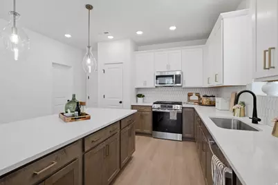 11339 S Lake Run Rd W, South Jordan, UT 84009 - Photo 3