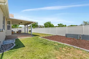 386 W Winter Wheat Way N, Saratoga Springs, UT 84045 - Photo 27