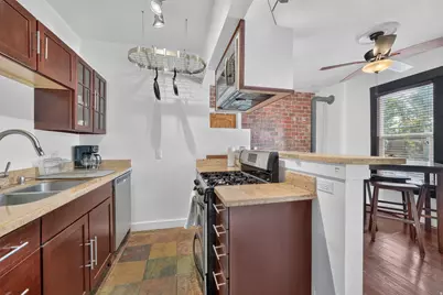 24 E 300 N #4, Salt Lake City, UT 84103 - Photo 11