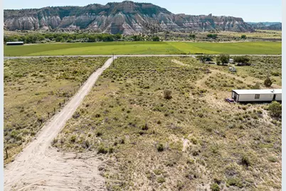 689 Utah Highway 12, Cannonville, UT 84718 - Photo 3