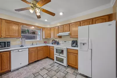 1726 E Wasatch Blvd, Sandy, UT 84092 - Photo 9