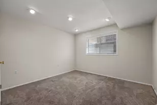 1726 E Wasatch Blvd, Sandy, UT 84092 - Photo 25