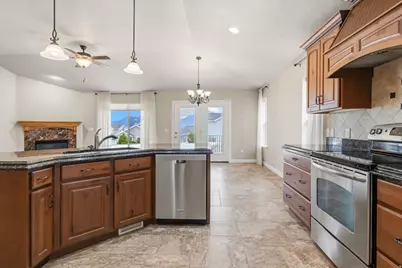 10813 S Autumn Rain Rd S, South Jordan, UT 84009 - Photo 7