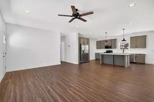464 Jessop Ave, Hildale, UT 84784 - Photo 11