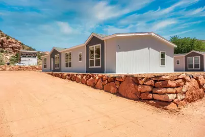 464 Jessop Ave, Hildale, UT 84784 - Photo 3