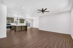 464 Jessop Ave, Hildale, UT 84784 - Photo 11