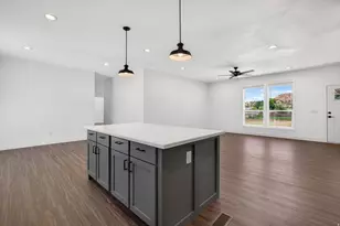 464 Jessop Ave, Hildale, UT 84784 - Photo 9