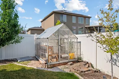 3386 W Chamonix Way, Riverton, UT 84065 - Photo 37