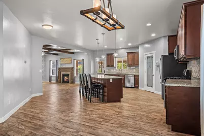 3386 W Chamonix Way, Riverton, UT 84065 - Photo 5